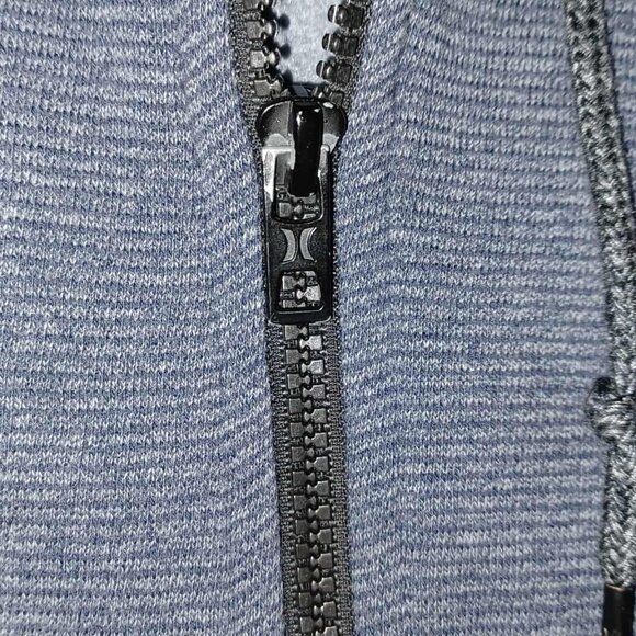 Men's Classic Hurley Large Hoodie with Drawstrings and Zipper Inside Fleece - Picture 5 of 7